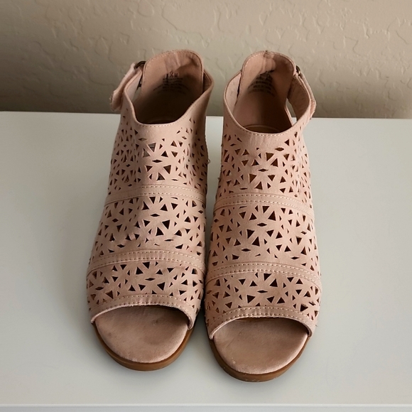 Seychelles suede open toe bootie - Picture 1 of 3